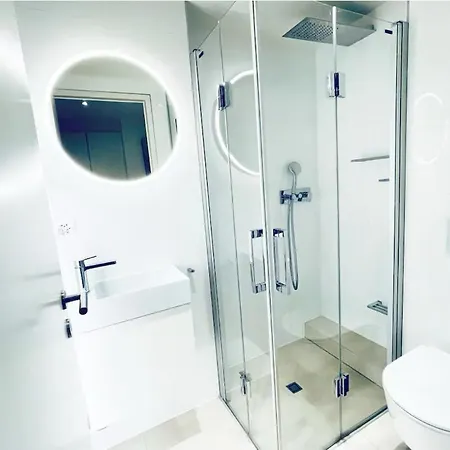 Stunning 2 Bedroom Geneva * Montreux