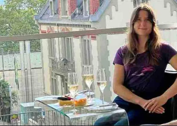 Stunning 2 Bedroom Geneva * Montreux