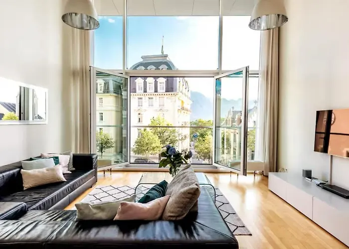 Stunning 2 Bedroom Geneva Апартаменты Монтрё